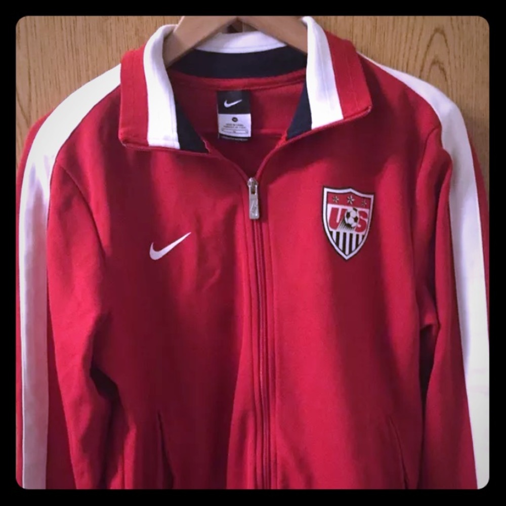 Medium men’s USA Authentic jacket